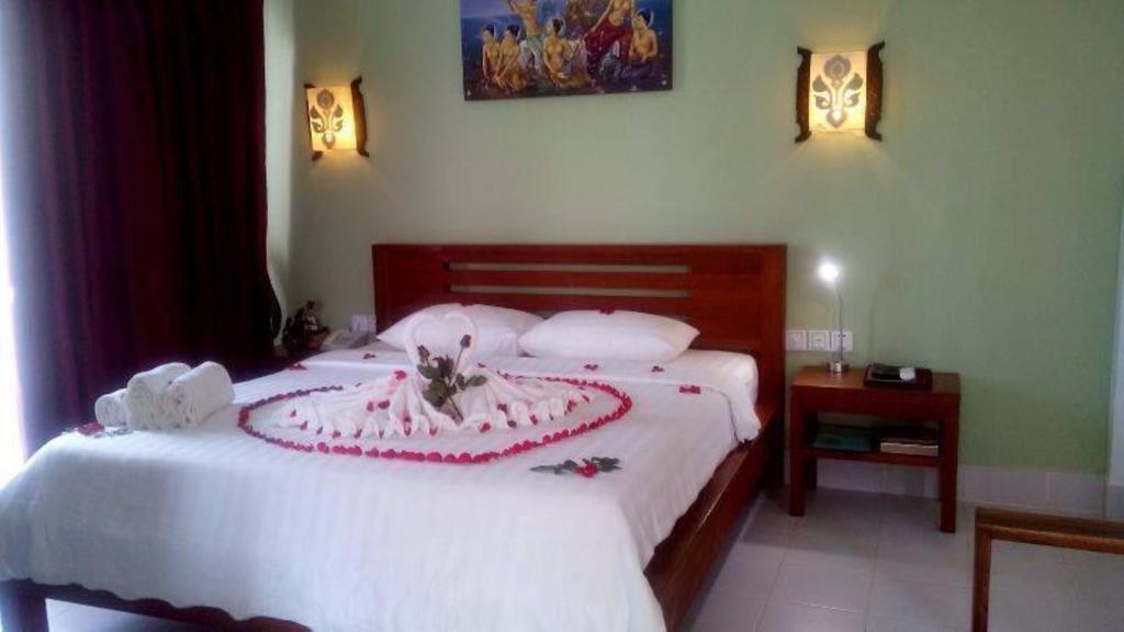 Ropanha Boutique Hotel Sihanoukville Exterior foto
