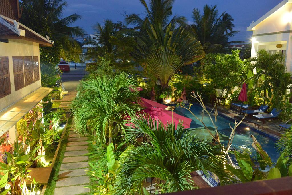 Ropanha Boutique Hotel Sihanoukville Exterior foto