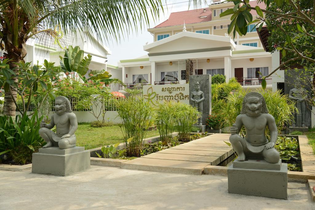 Ropanha Boutique Hotel Sihanoukville Exterior foto