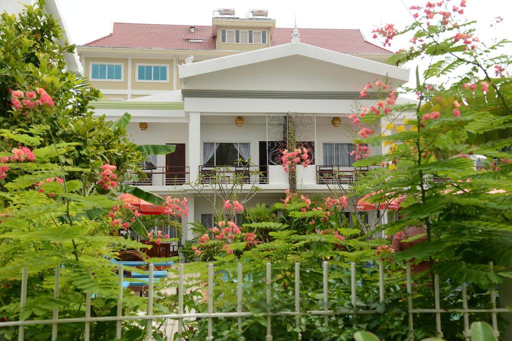 Ropanha Boutique Hotel Sihanoukville Exterior foto